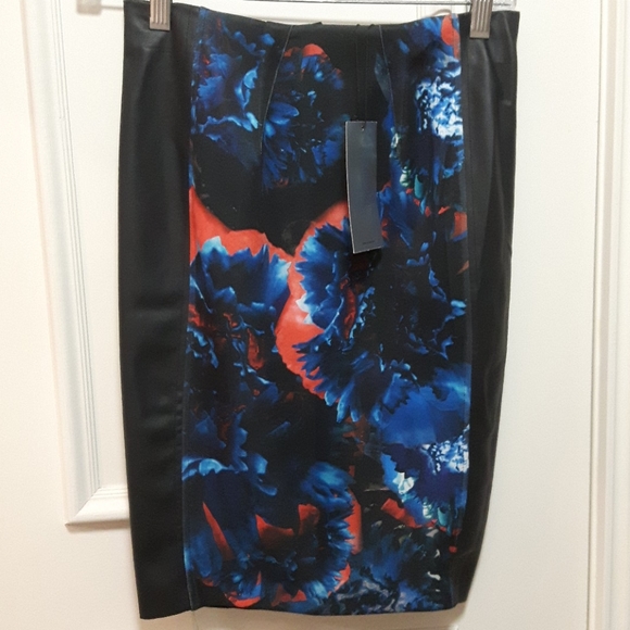 Zara Dresses & Skirts - 🛍️ NWT faux leather & floral skirt